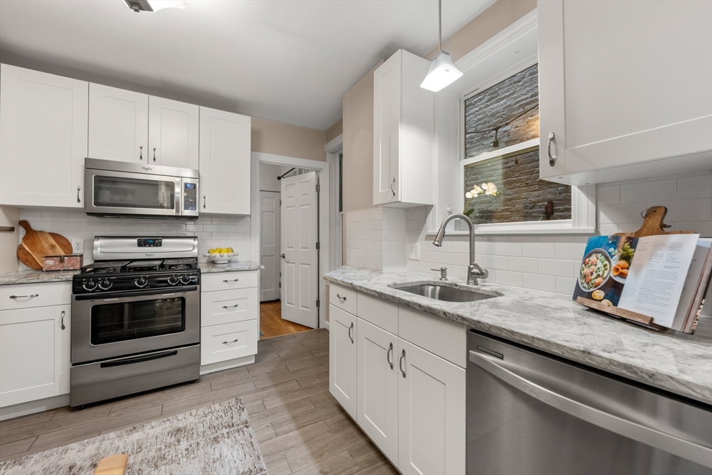 37 Grove Street, Unit 2 Boston, MA 02114 - Photo 8 of 17