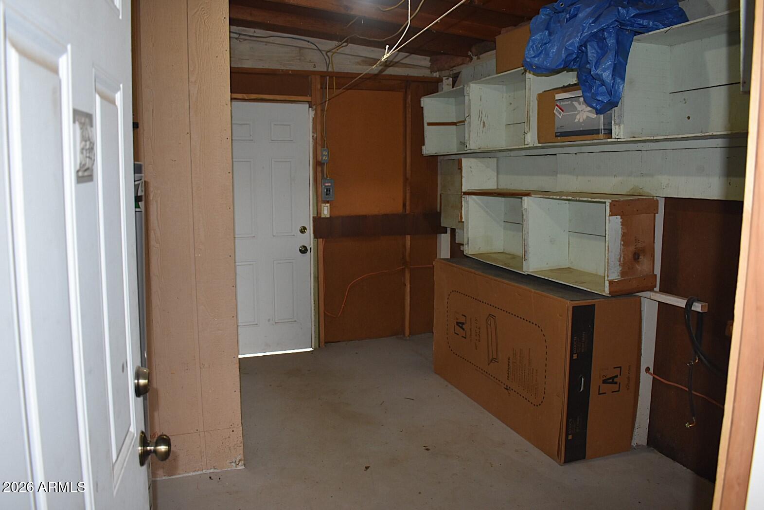 8138 Butte Street Mesa, AZ 85207 - Photo 18 of 27 a view of walk in closet