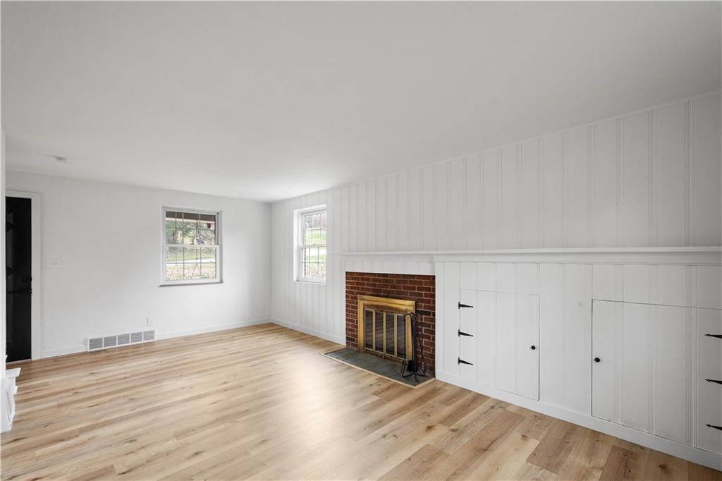 1255 Hazlett Road Pittsburgh, PA 15237 - Photo 7 of 31