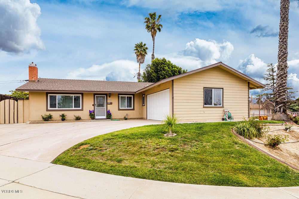 691 Marsh Rondo Camarillo, CA 93010 - Photo 1 of 15 01_front_of_home