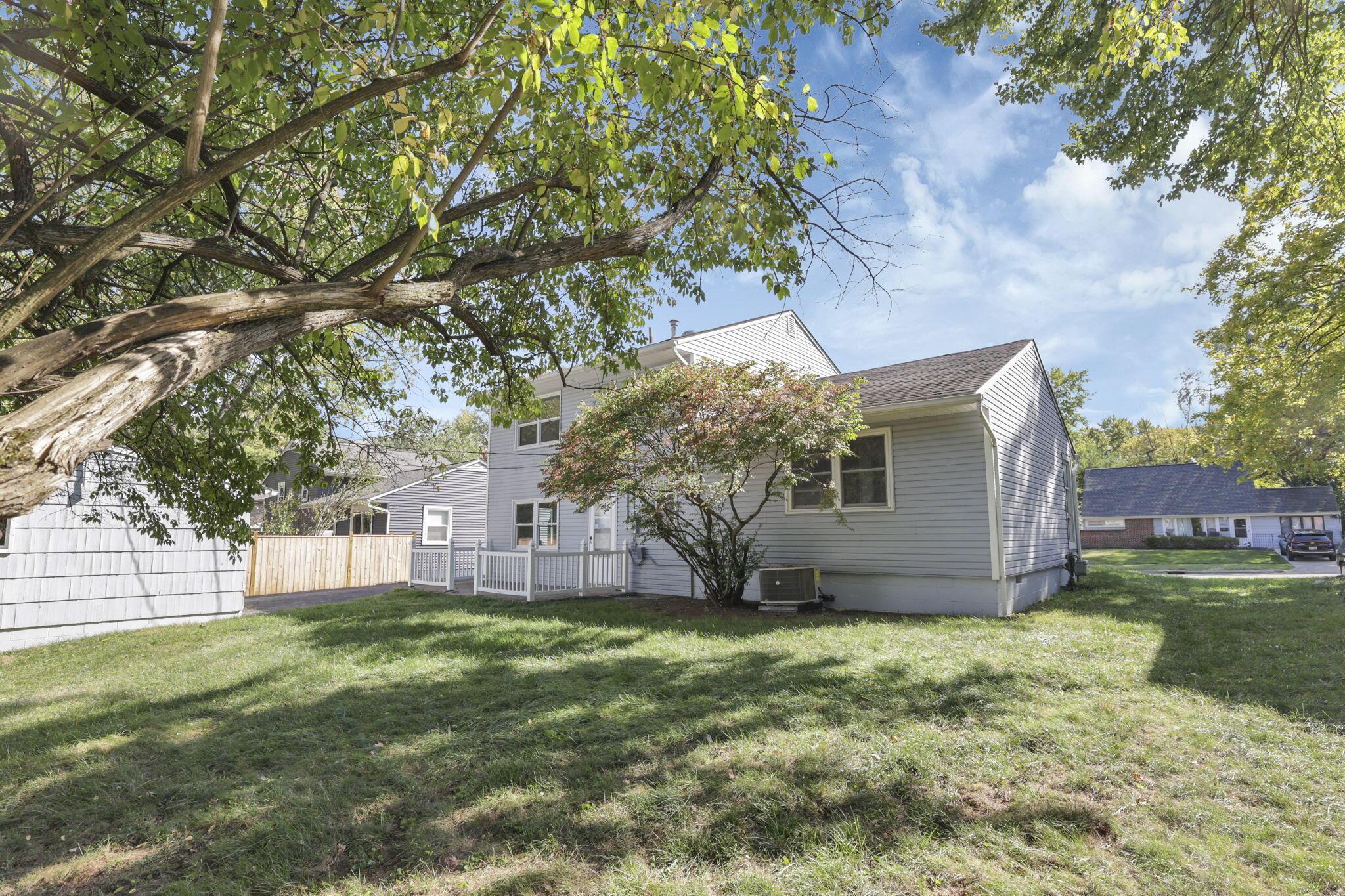 960 Bernard Road Columbus, OH 43221 - Photo 57 of 66 60-web-or-mls-011A5763
