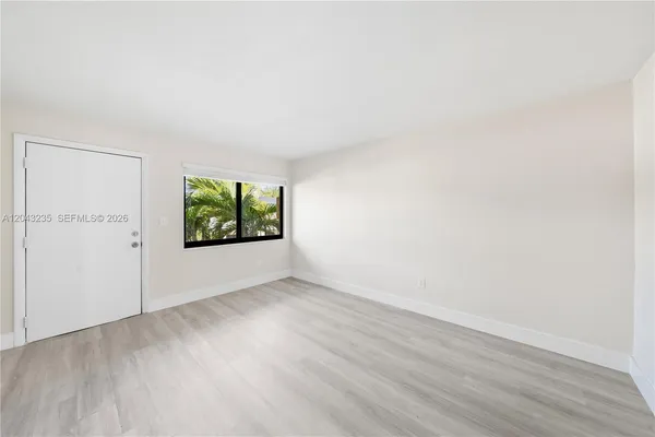 $1,795 | 1310 West 29th Street, Unit 40, Hialeah, FL 33012