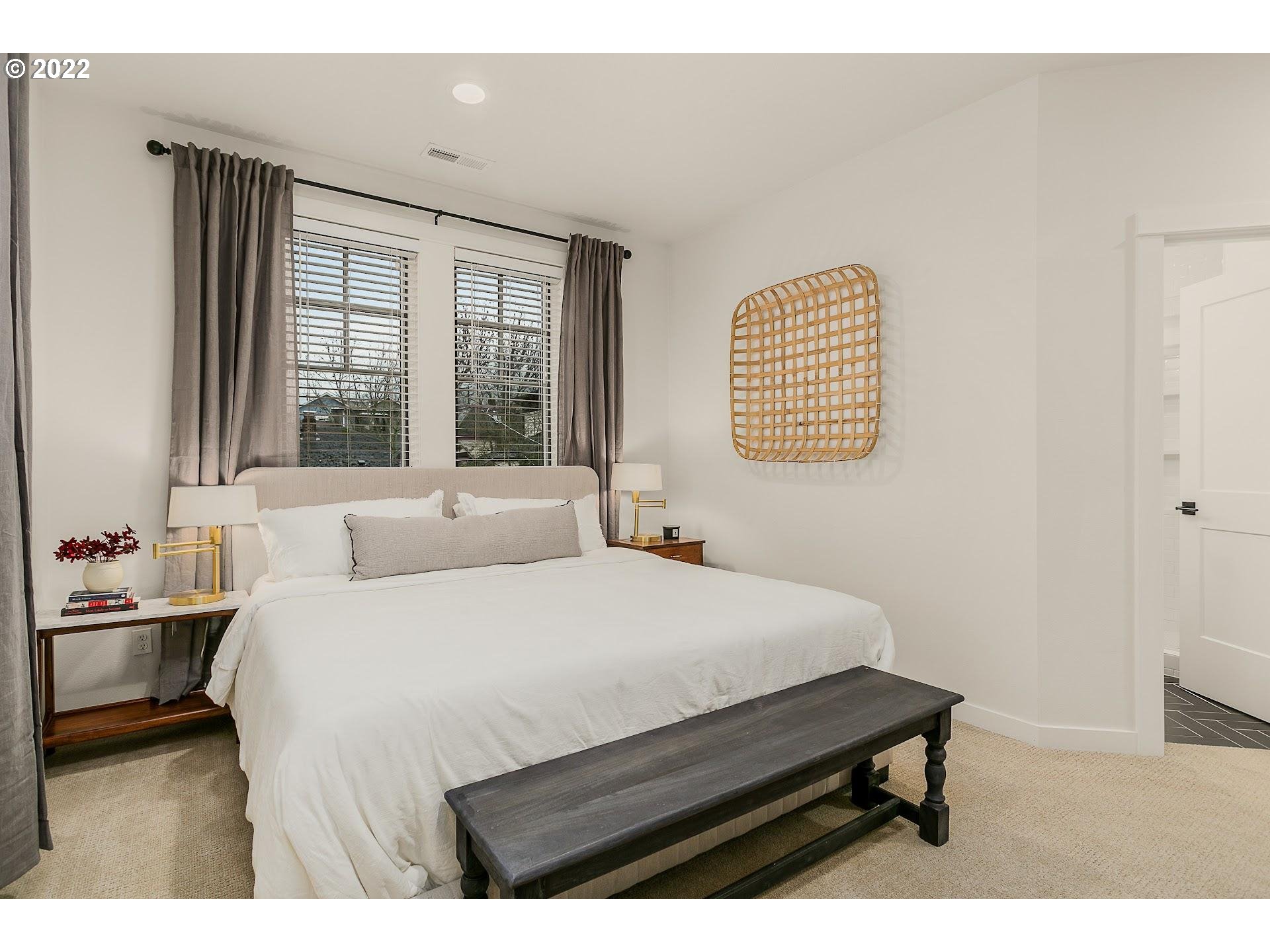 21 Southwest Meade Street, Unit A Portland, OR 97201 - Photo 24 of 29