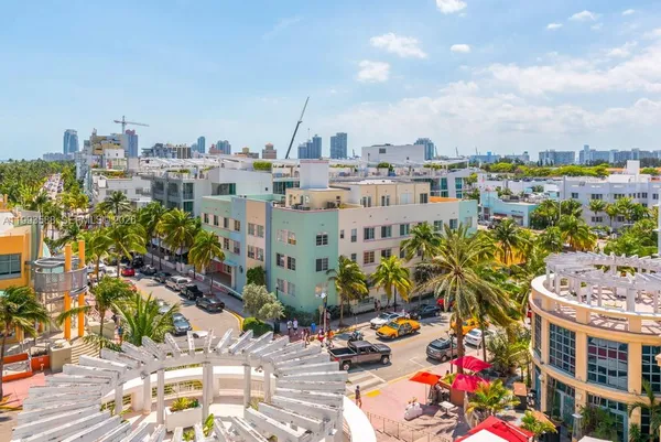 $4,500 | 1500 Ocean Drive, Unit 609, Miami Beach, FL 33139