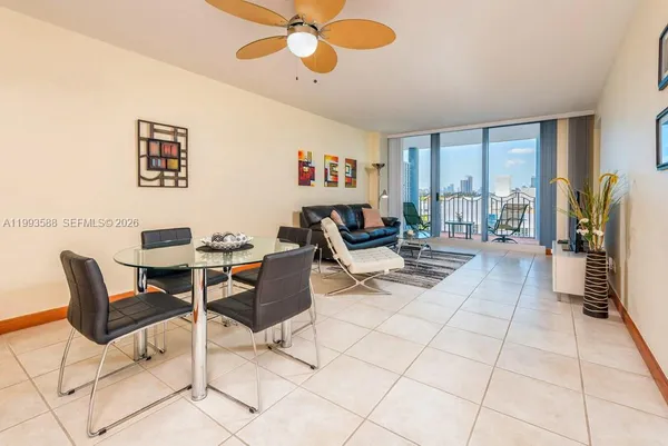 $4,500 | 1500 Ocean Drive, Unit 609, Miami Beach, FL 33139