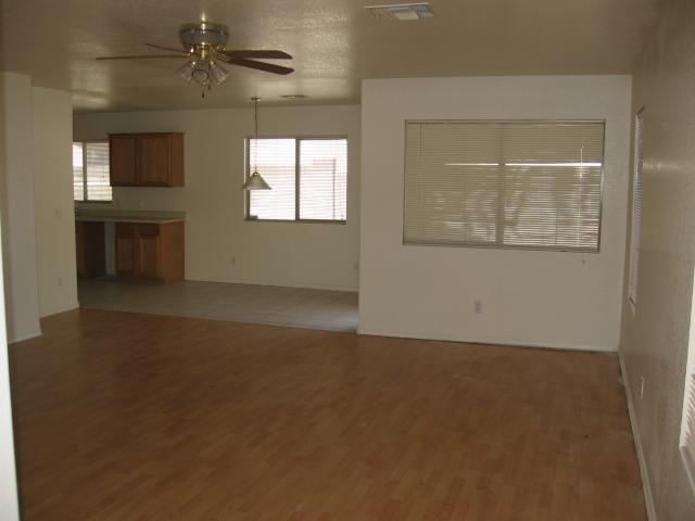 140 West Ingram Street Mesa, AZ 85201 - Photo 2 of 5 Family Room