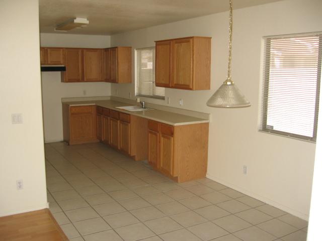 140 West Ingram Street Mesa, AZ 85201 - Photo 4 of 5 Kitchen