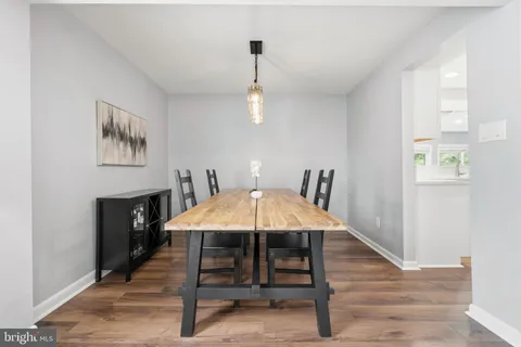 $819,000 | 15004 DuFief Drive, Gaithersburg, MD 20878