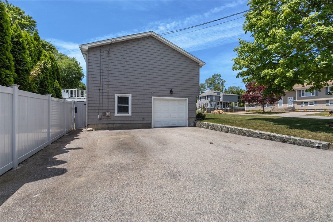 38 Bateman Avenue Cranston, RI 02920 - Photo 38 of 41