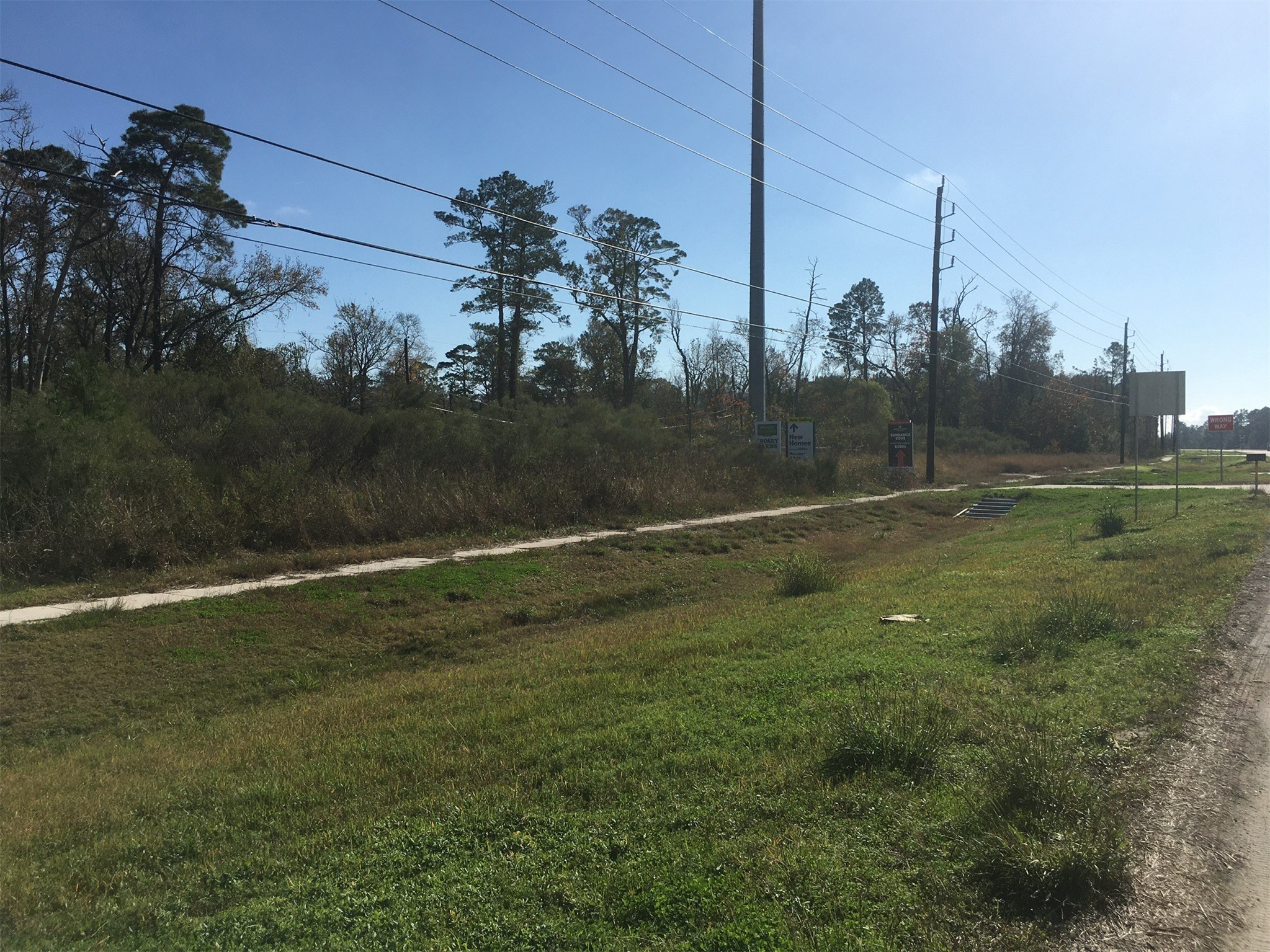 22332 Crosby Huffman Road Huffman, TX 77336 - Photo 2 of 12 a view of a backyard