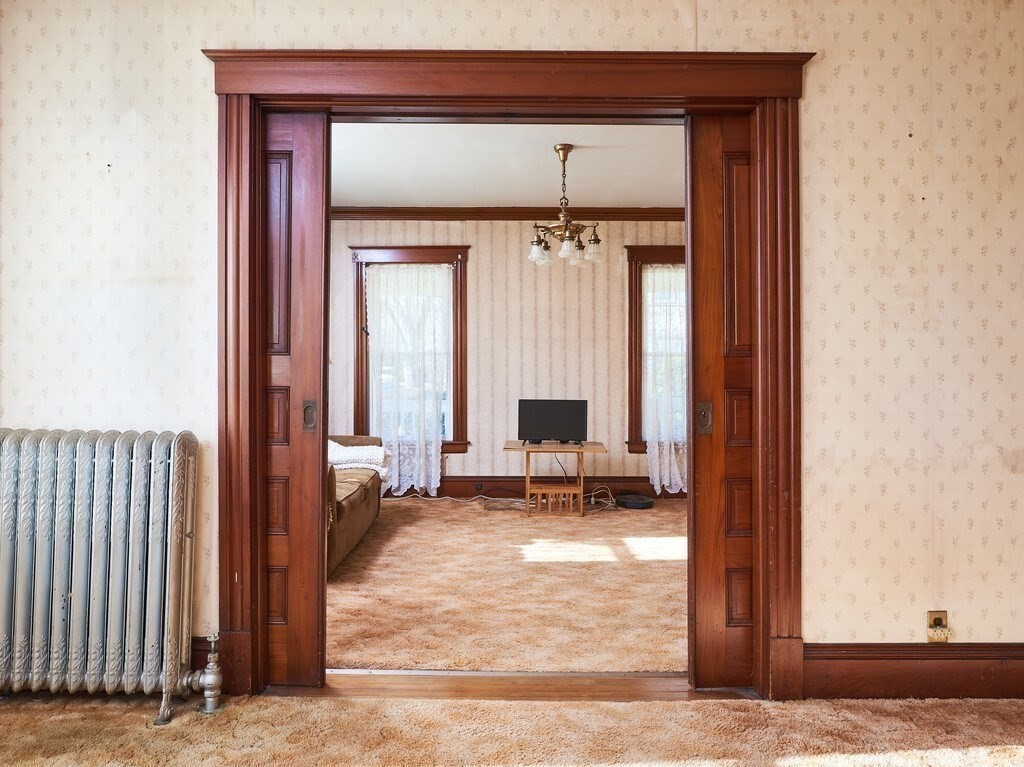 32 Wayne Street Worcester, MA 01603 - Photo 14 of 35 a view of an entryway with a room