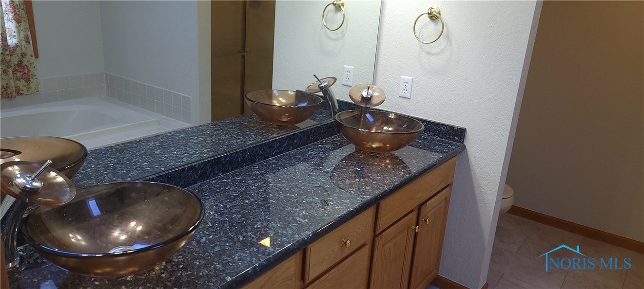 2117 Old Mill Road Toledo, OH 43615 - Photo 20 of 50 Gallery Image 20