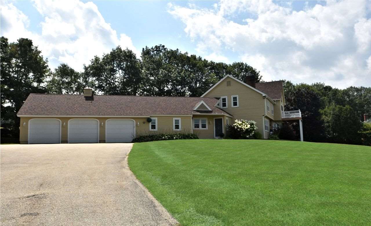 433 Cherry Valley Road Gilford, NH 03249 - Photo 2 of 40