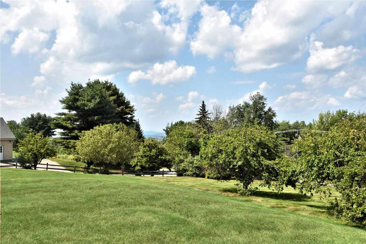 433 Cherry Valley Road Gilford, NH 03249 - Photo 24 of 40