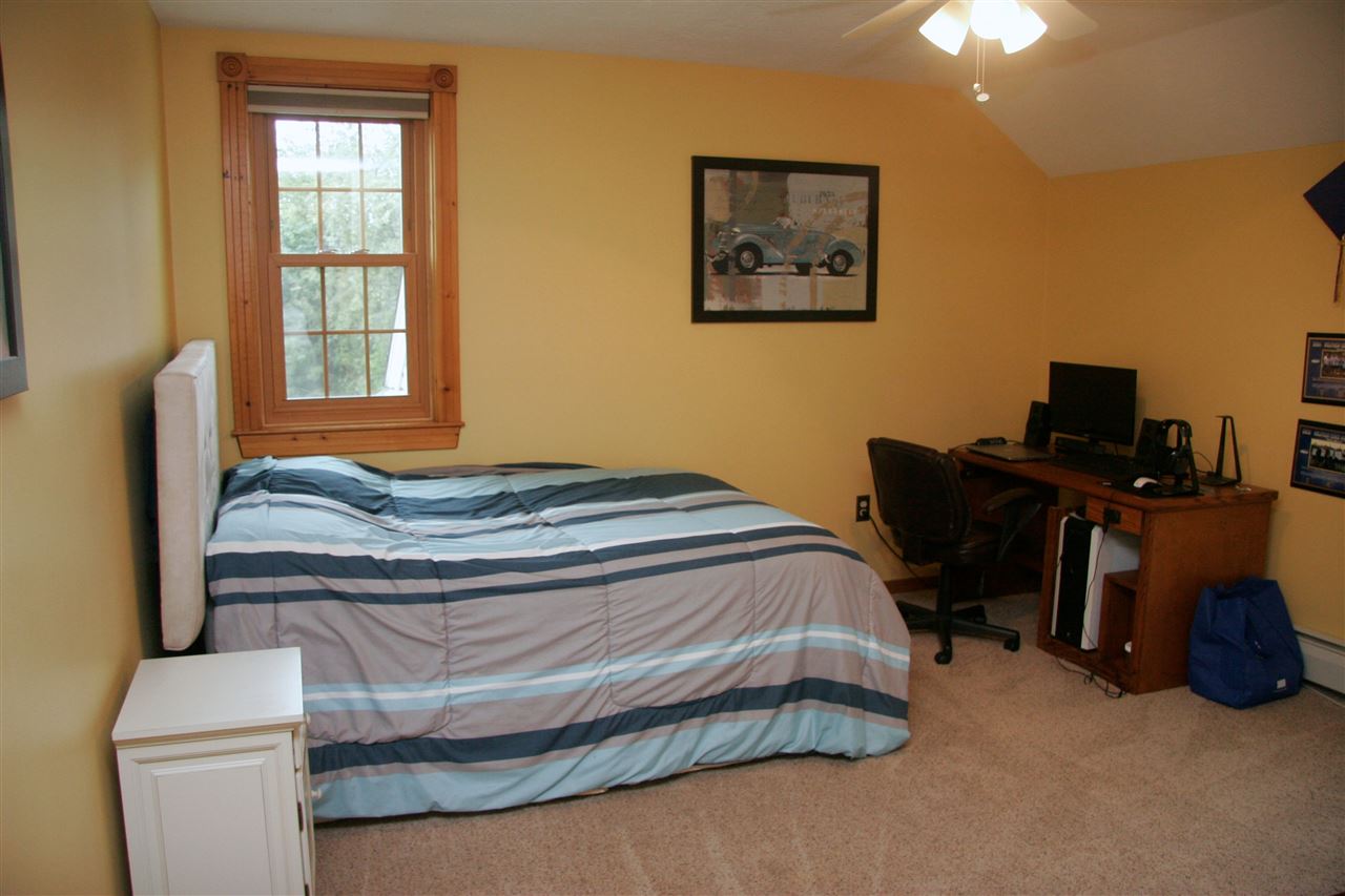 433 Cherry Valley Road Gilford, NH 03249 - Photo 25 of 40