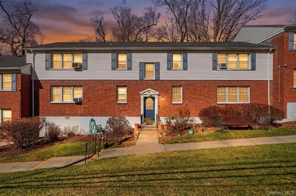 $300,000 | 39 Columbus Avenue, Unit 1A, West Harrison, NY 10604