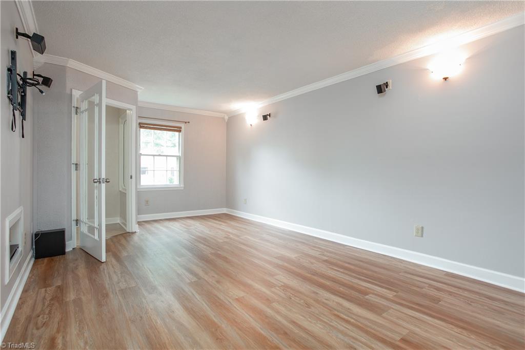 220 Northpoint Avenue, Unit A High Point, NC 27262 - Photo 8 of 20 Surround Sound System