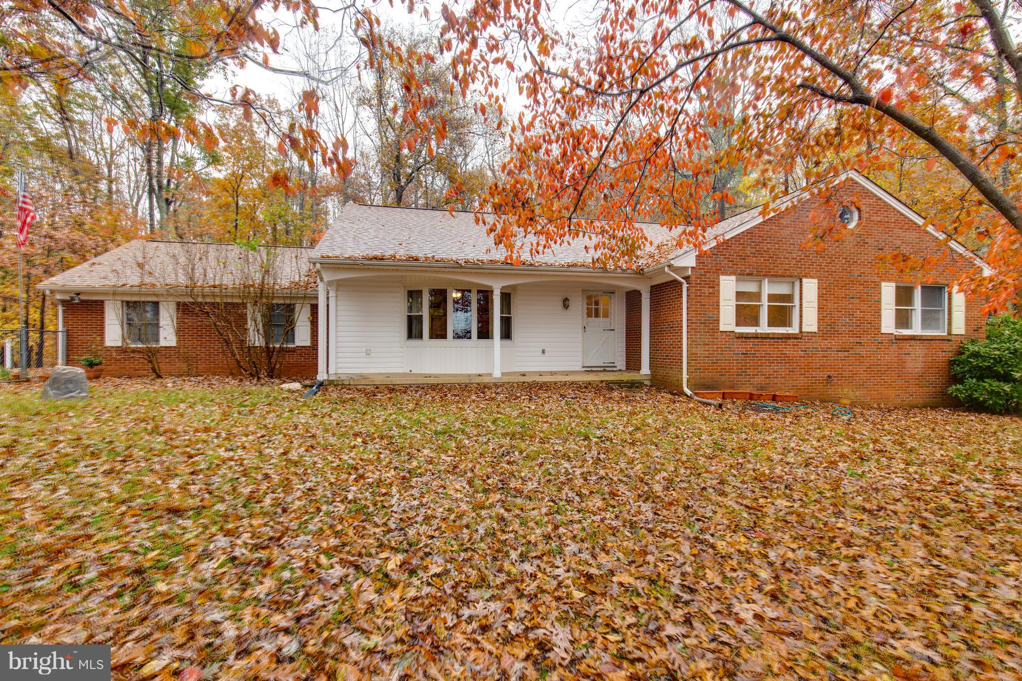 6615 Wilson Road Marshall, VA 20115 - Photo 1 of 24 Exterior (Front)