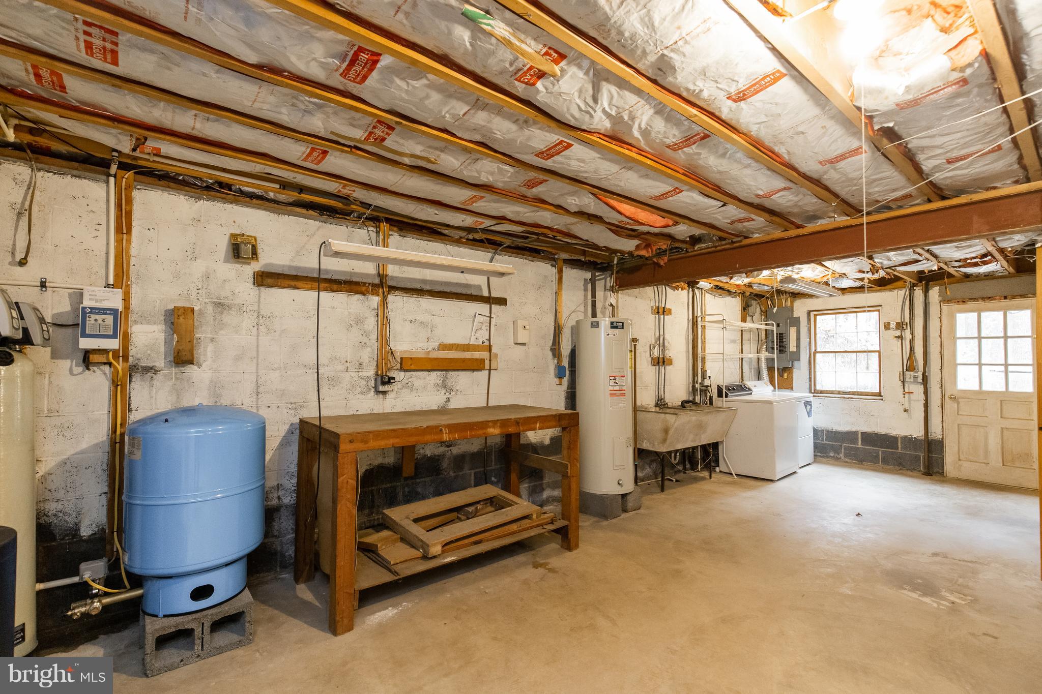 6615 Wilson Road Marshall, VA 20115 - Photo 20 of 24 Walkout Basement