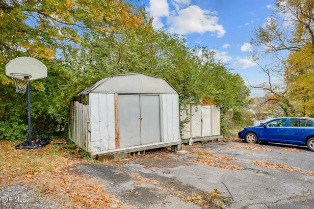 $129,900 | 1713 Edgemont Avenue, Bristol, TN 37620