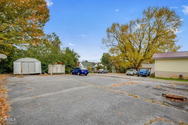 $129,900 | 1713 Edgemont Avenue, Bristol, TN 37620