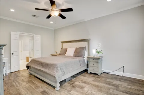 $575,000 | 4430 Balboa Drive, Sugar Land, TX 77479