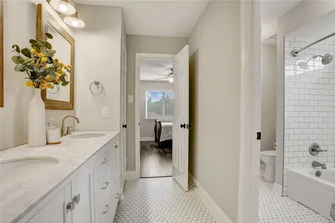 $575,000 | 4430 Balboa Drive, Sugar Land, TX 77479