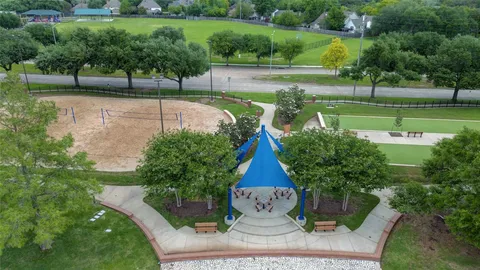 $575,000 | 4430 Balboa Drive, Sugar Land, TX 77479