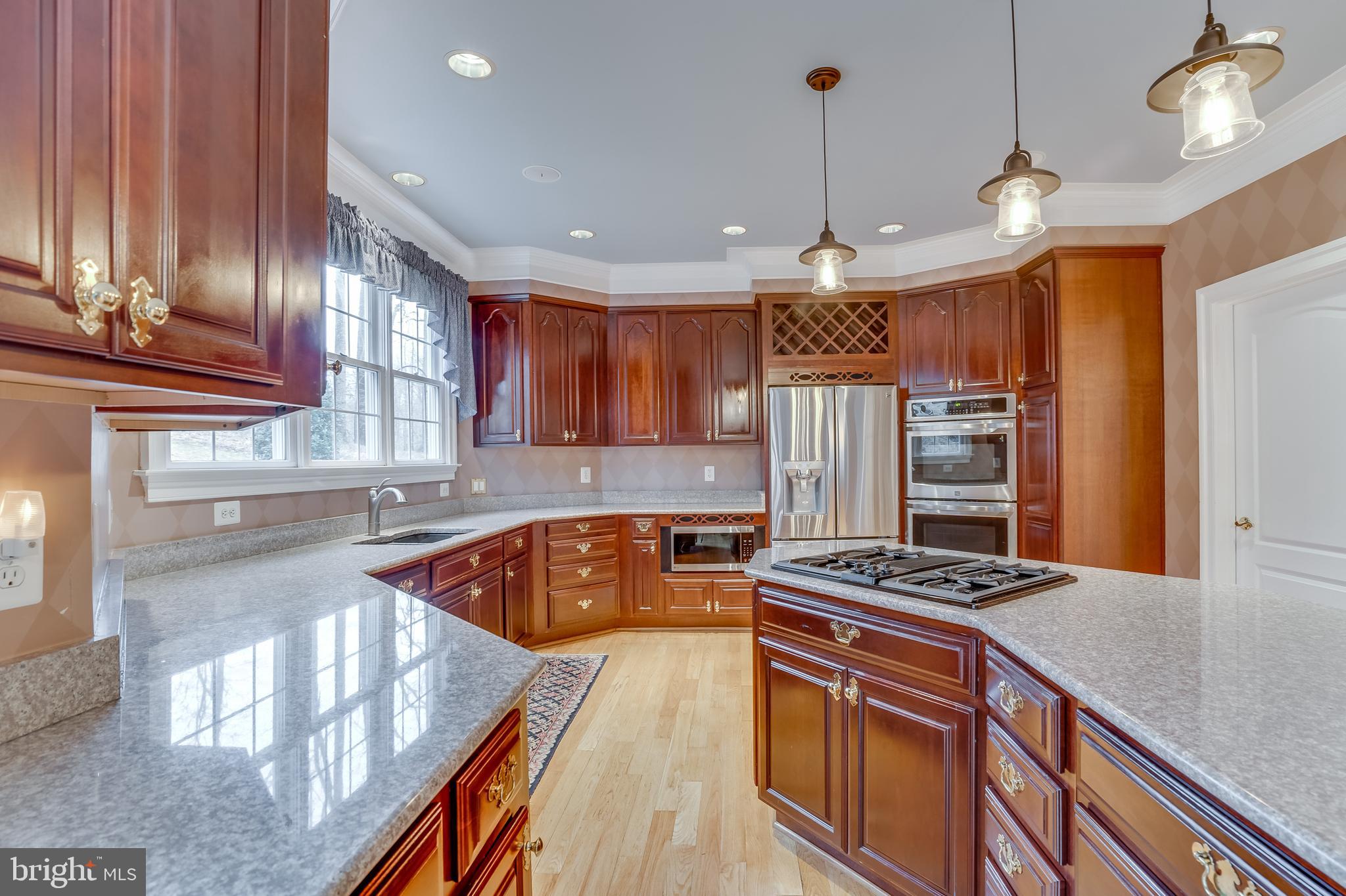 6905 Newman Road Clifton, VA 20124 - Photo 16 of 48 Kitchen