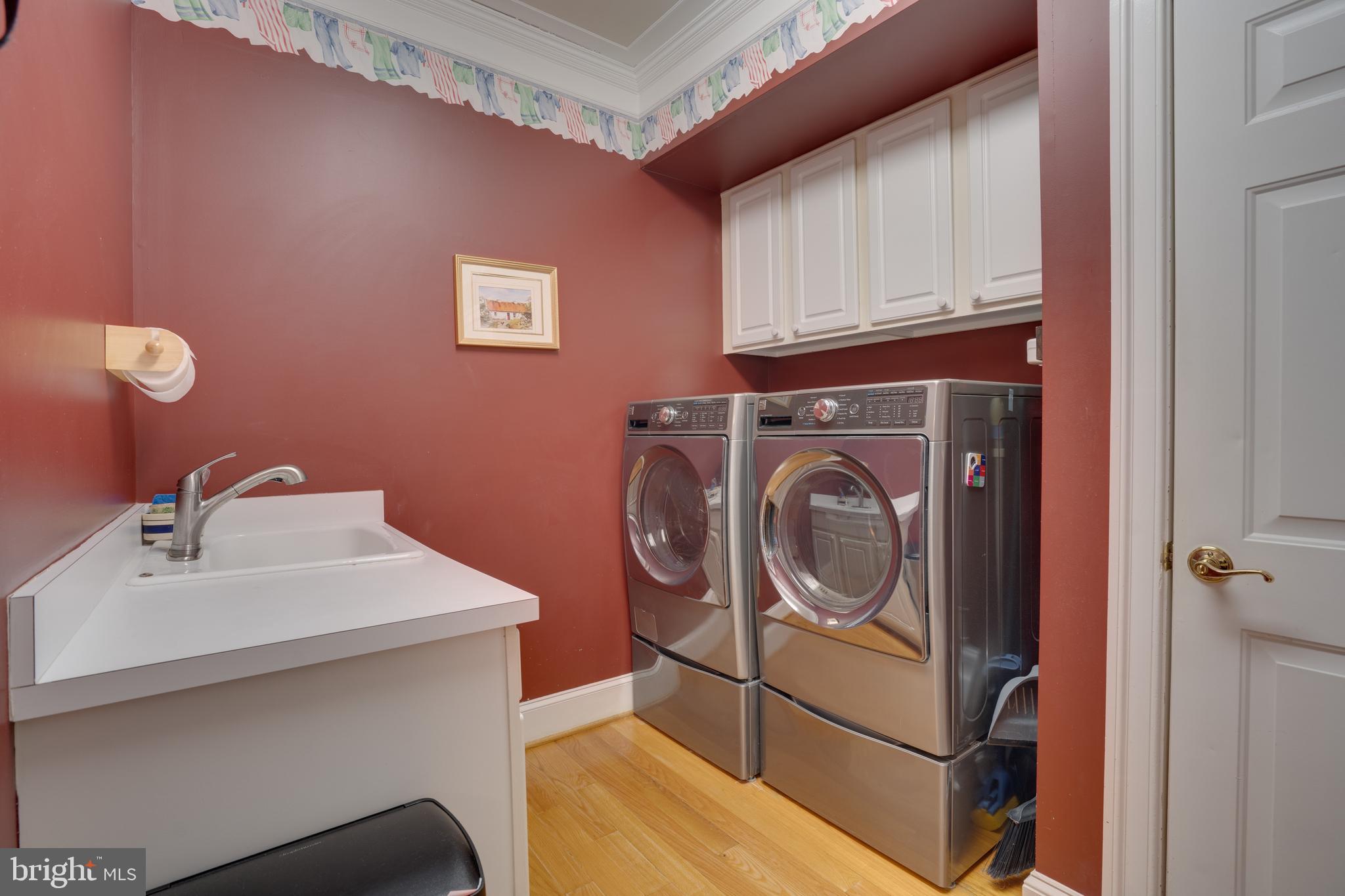 6905 Newman Road Clifton, VA 20124 - Photo 23 of 48 Laundry Area