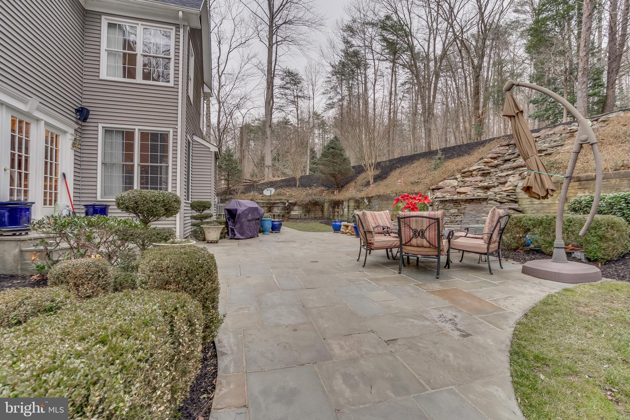 6905 Newman Road Clifton, VA 20124 - Photo 41 of 48 Patio
