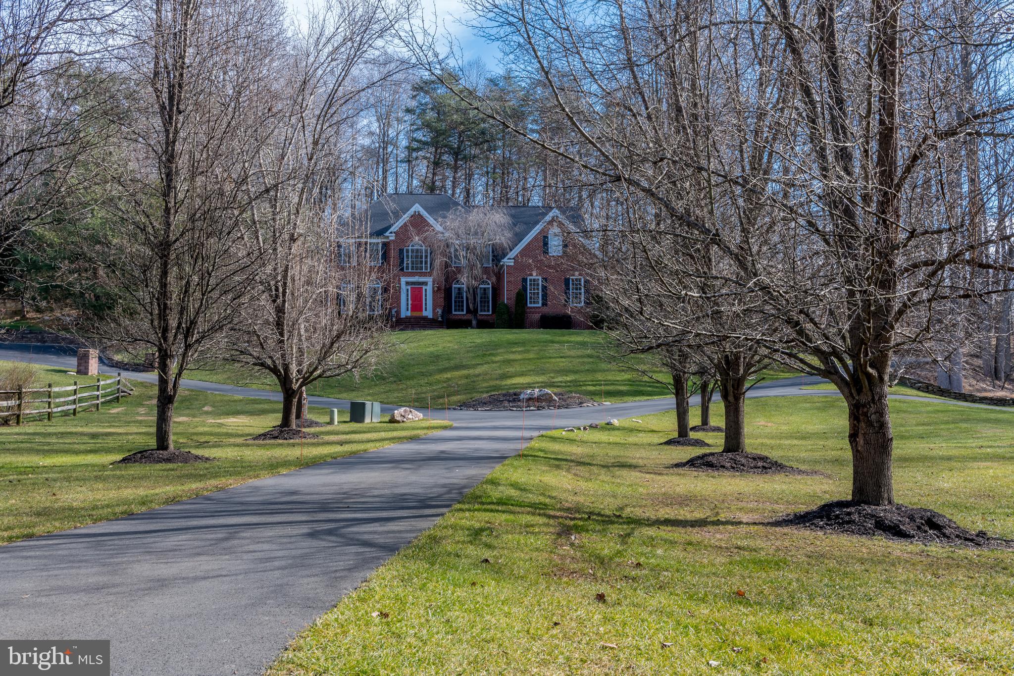 6905 Newman Road Clifton, VA 20124 - Photo 45 of 48 Front View