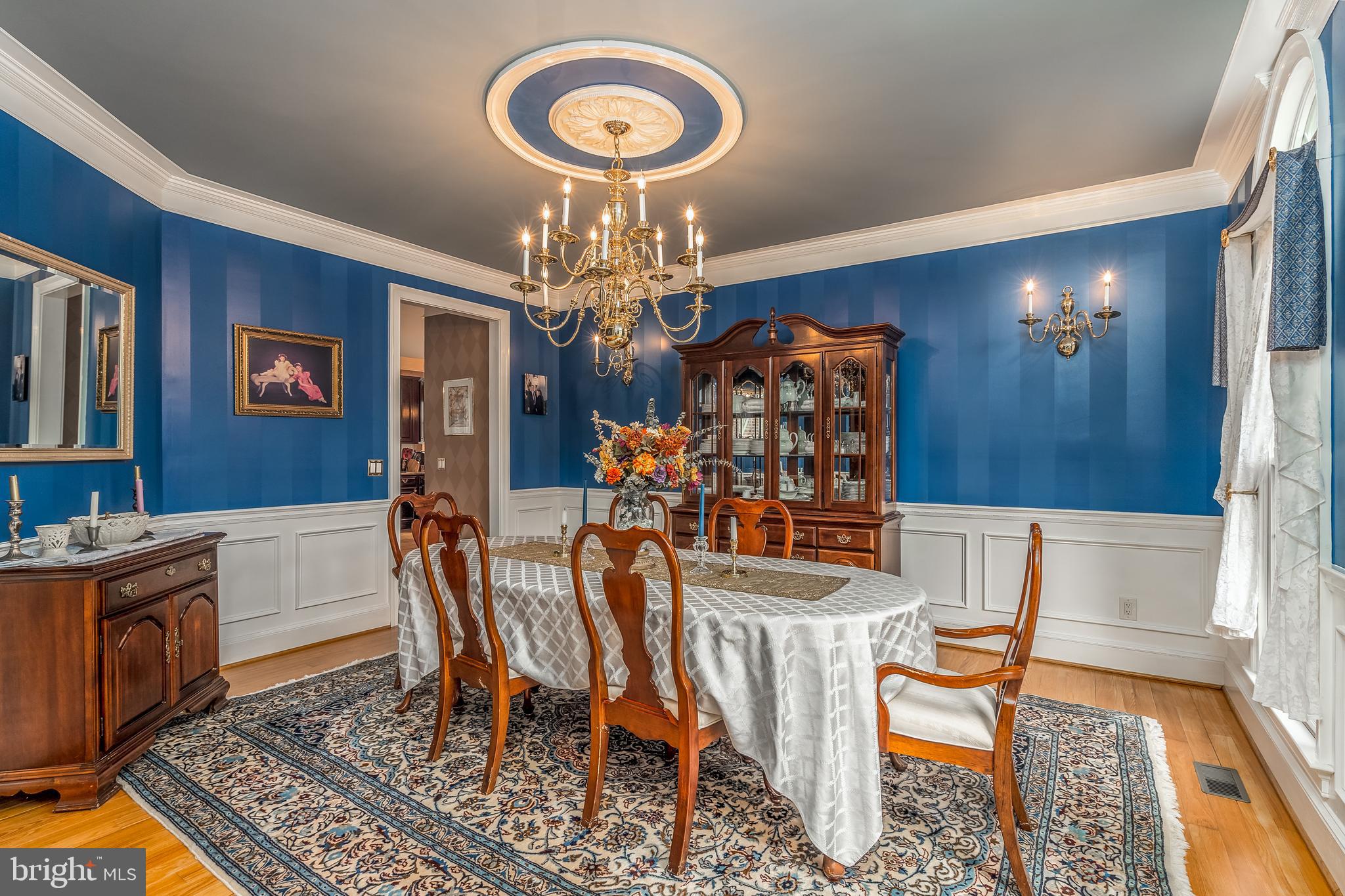 6905 Newman Road Clifton, VA 20124 - Photo 10 of 48 Dining Room