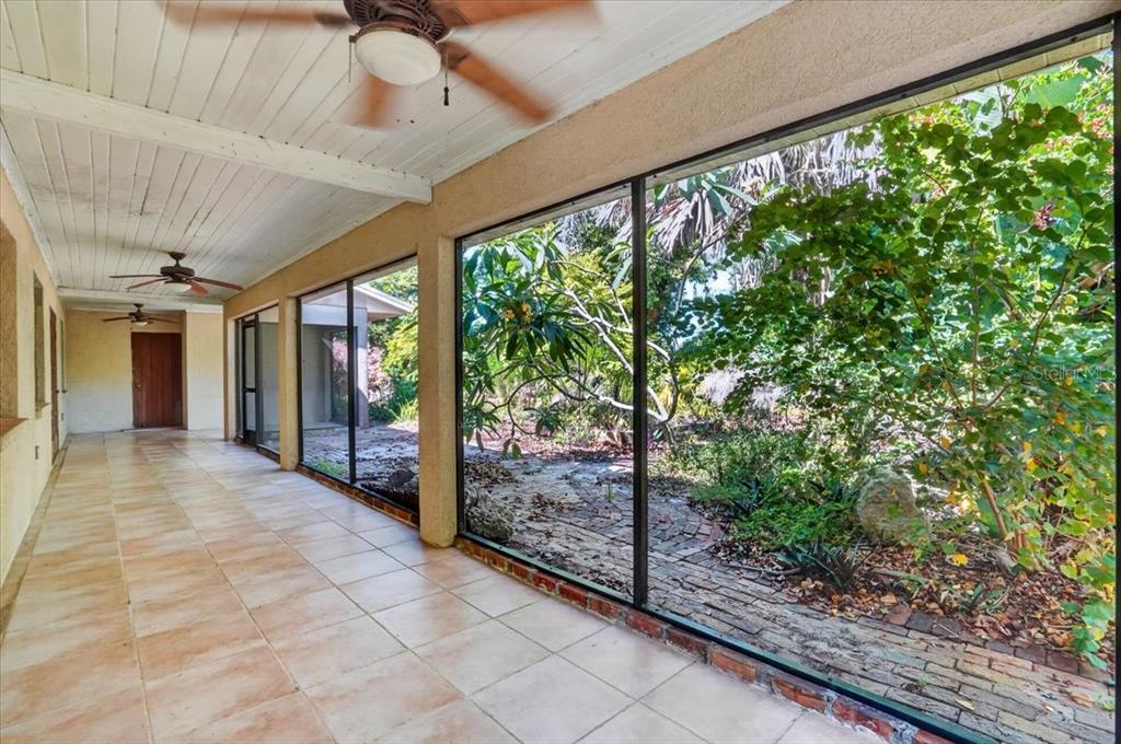 811 Sarabay Road Osprey, FL 34229 - Photo 26 of 36