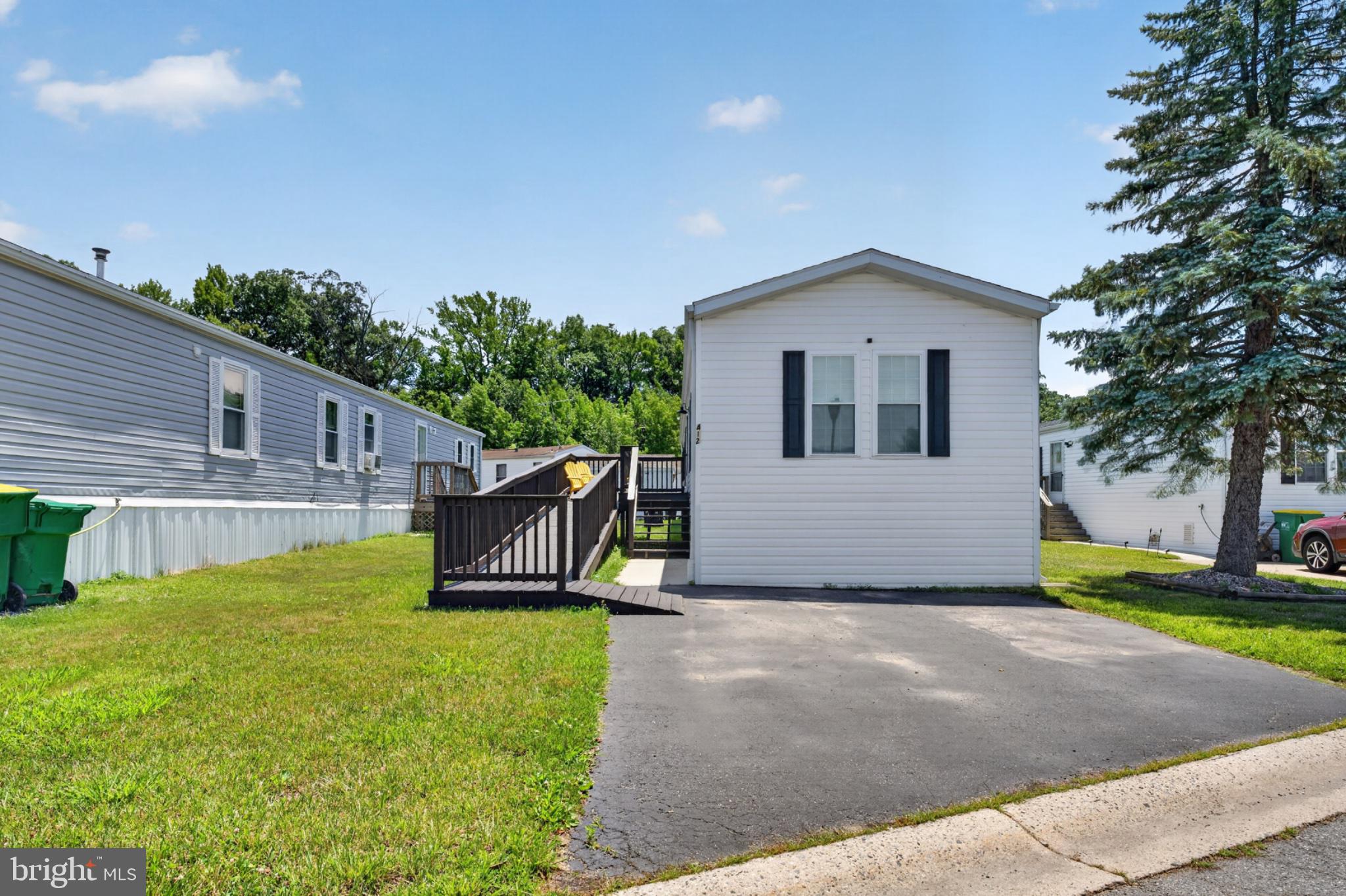 412 Ranee Loop Bear, DE 19701 - Photo 2 of 24 Charming home with inviting curb appeal.