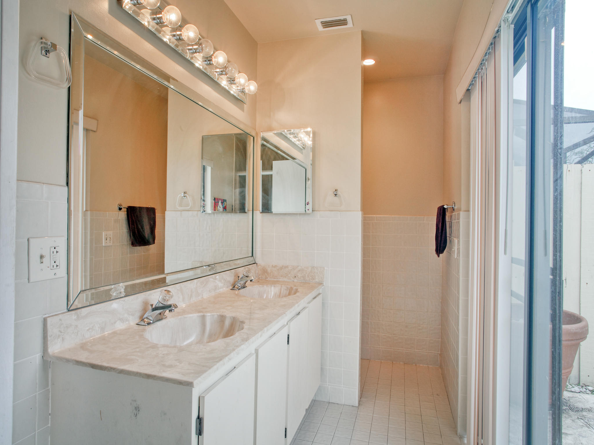 21020 Windemere Lane Boca Raton, FL 33428 - Photo 15 of 27 a27s