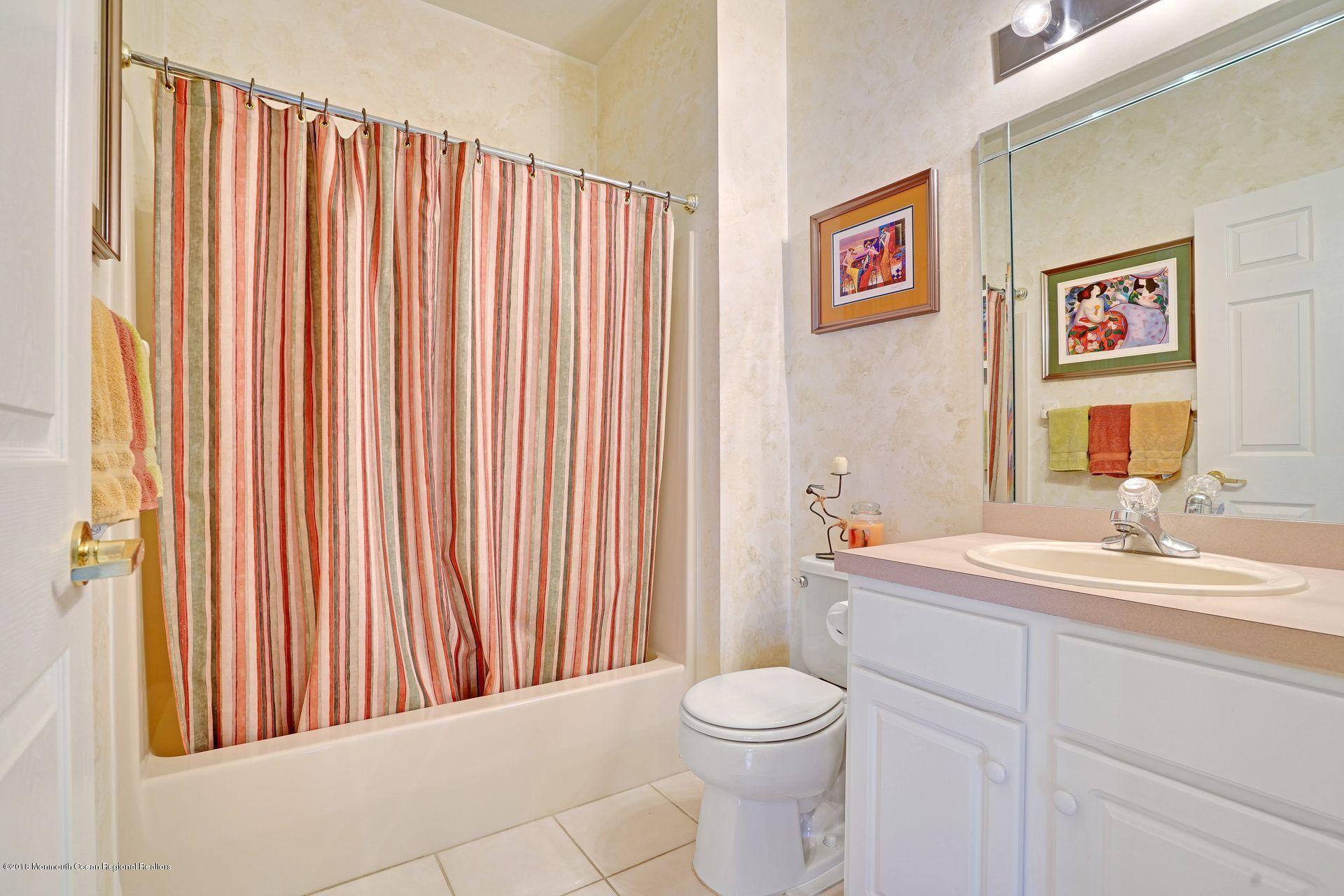 7 Rye Court Jackson, NJ 08527 - Photo 11 of 32 11