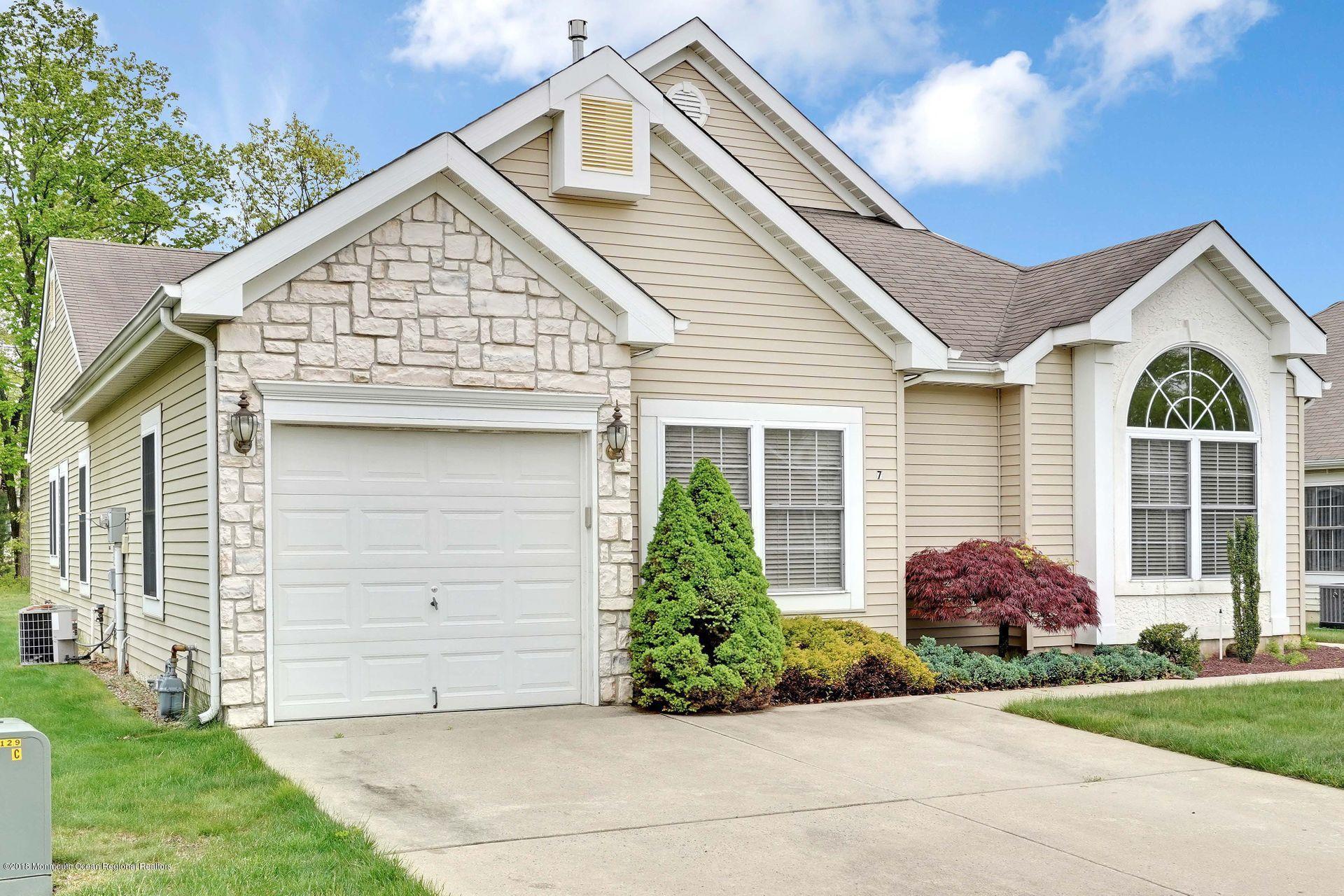 7 Rye Court Jackson, NJ 08527 - Photo 3 of 32 3
