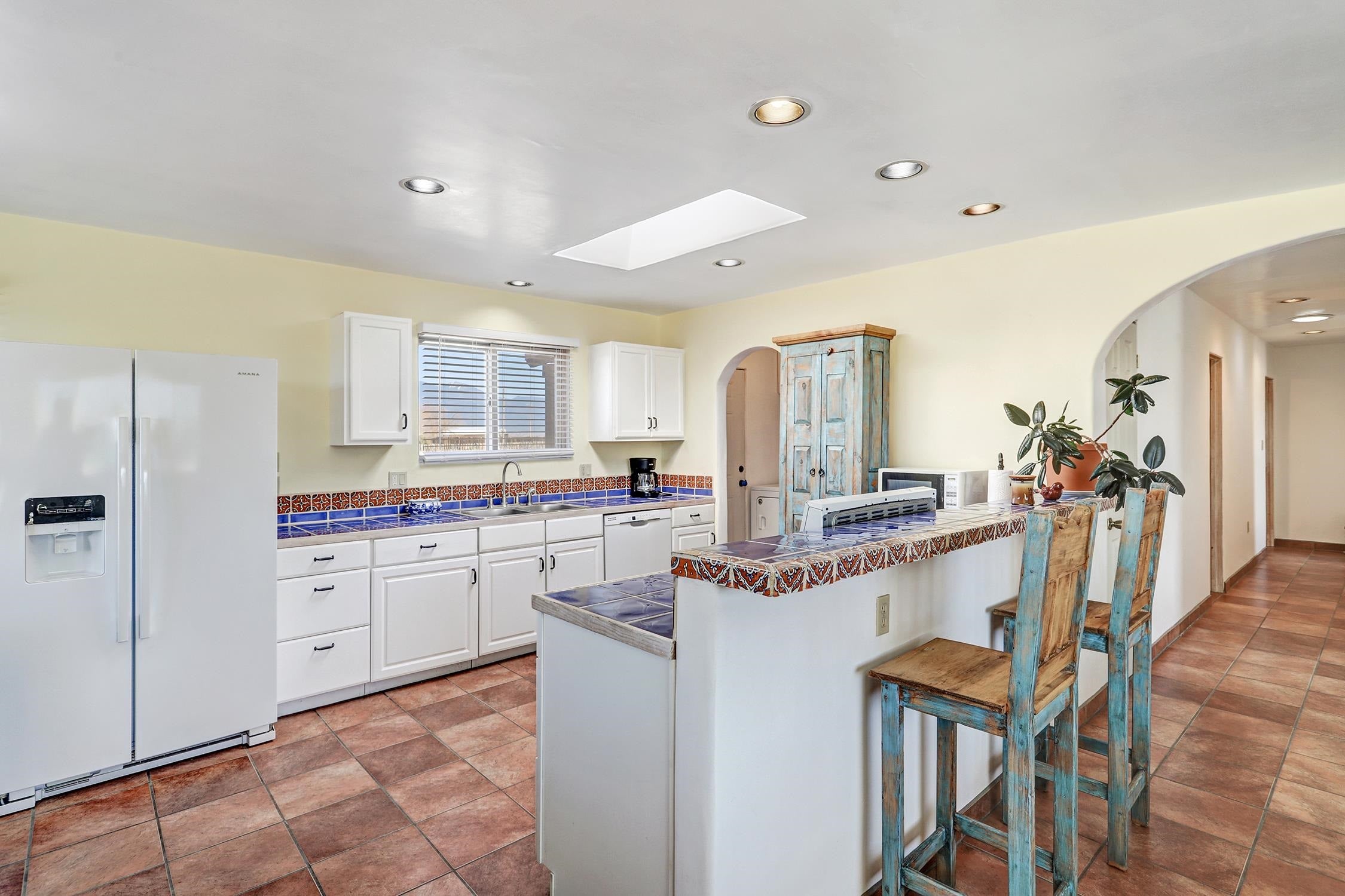 99 West Romero Road Ranchos de Taos, NM 87557 - Photo 2 of 36 Gallery Image 2