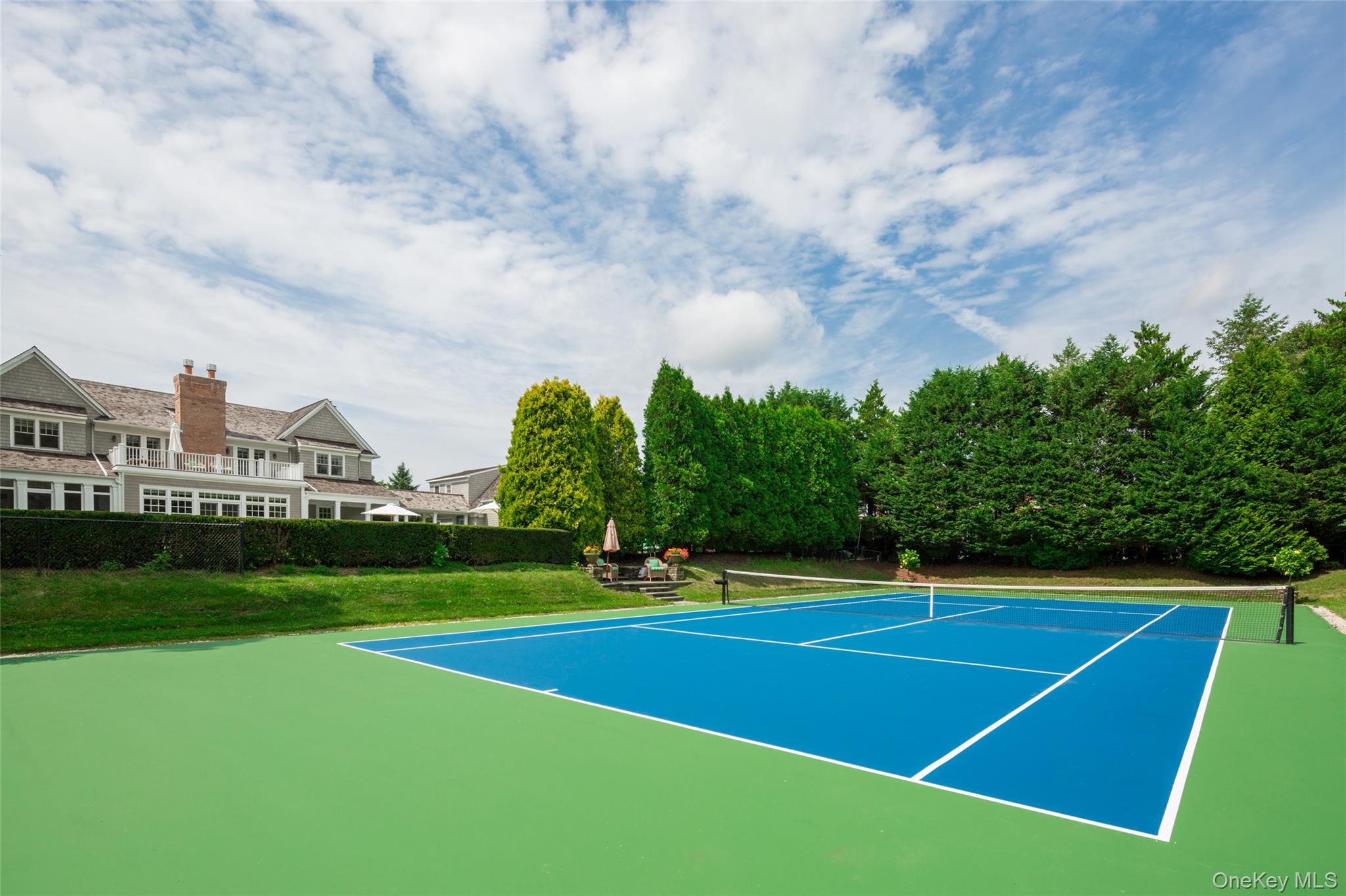 a view of a tennis court