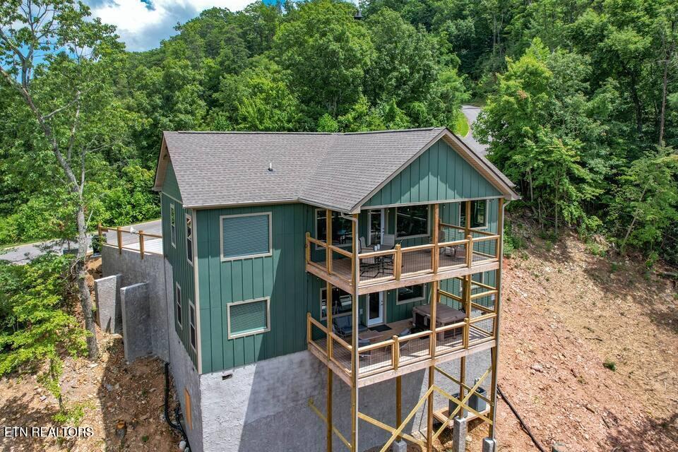 3321 Grouse Ridge Lane Sevierville, TN 37862 - Photo 5 of 36 456d2dae-947d-4595-b049-e84f7d5d86ac