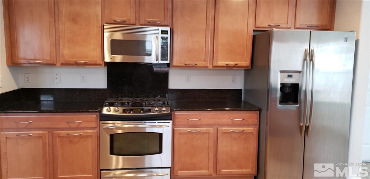 2194 Falling Star Loop Reno, NV 89523 - Photo 14 of 17 Photo 15