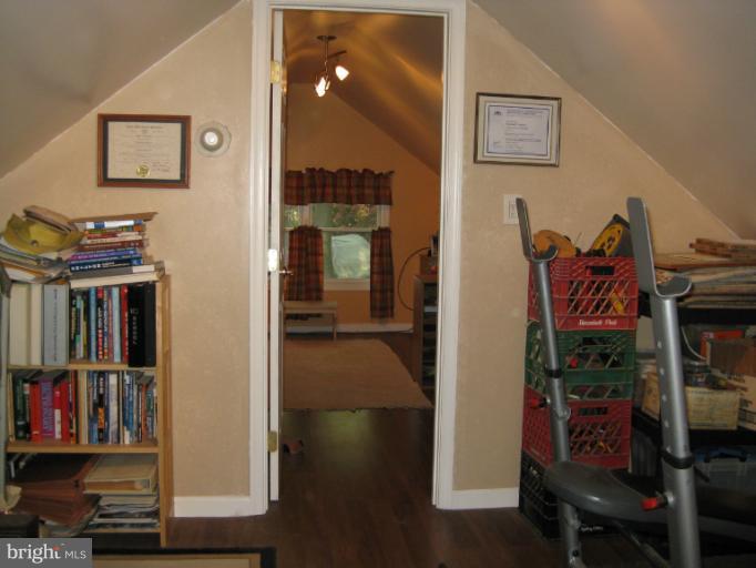 878 Shore Acres Road Arnold, MD 21012 - Photo 18 of 27 Interior (General)