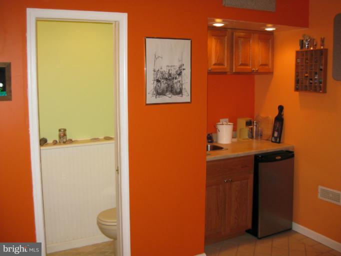 878 Shore Acres Road Arnold, MD 21012 - Photo 26 of 27 Interior (General)