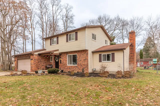 $365,000 | 1470 Nightingale Road, Wixom, MI 48393