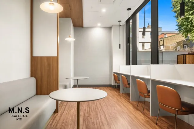 $3,245 | 65 Dupont Street, Unit 720 | Greenpoint