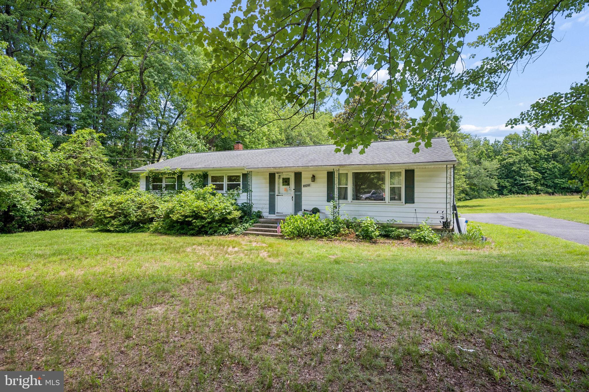 12425 Lanham Severn Road Bowie, MD 20720 - Photo 4 of 39
