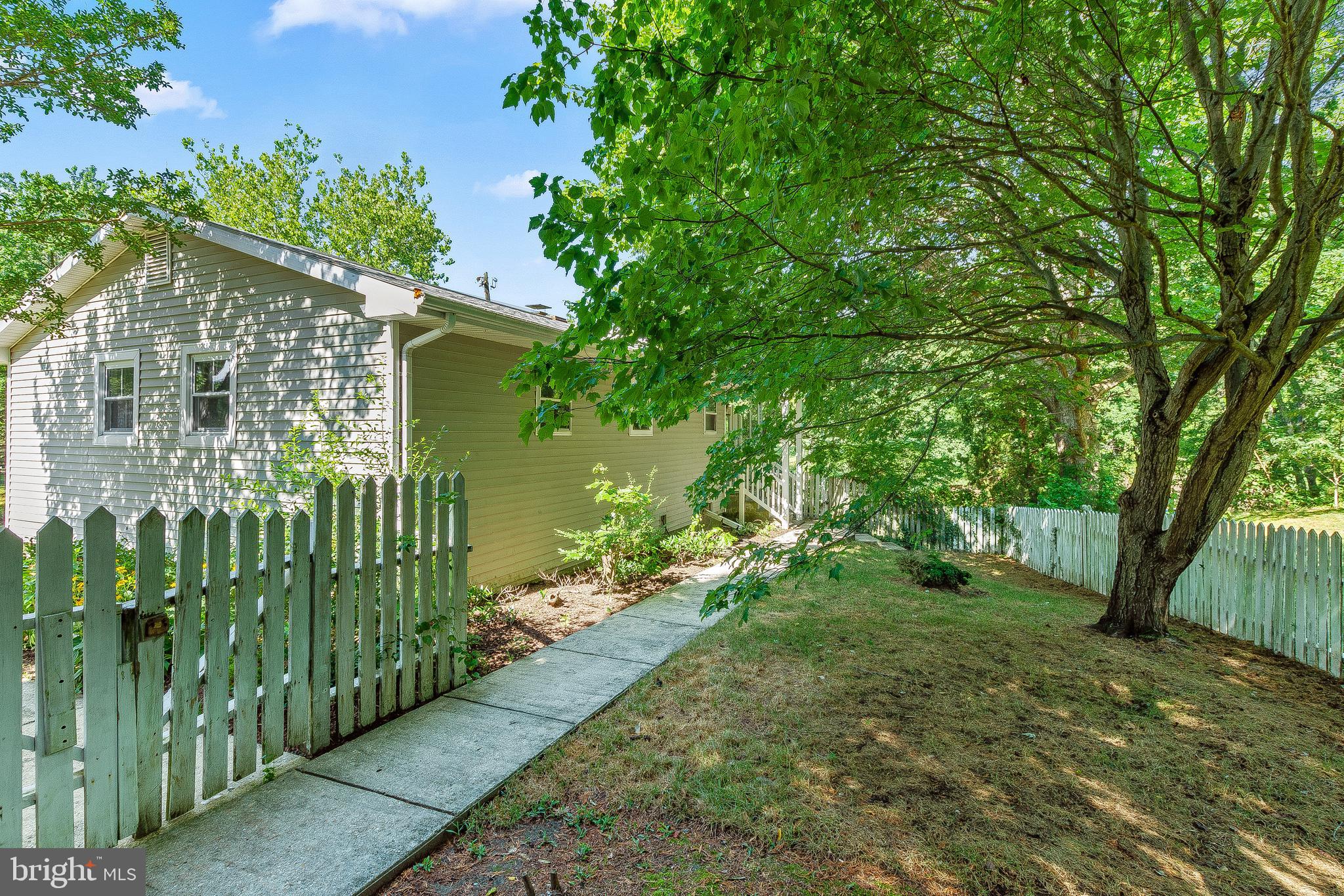12867 Mccready Road Lusby, MD 20657 - Photo 16 of 36 Fenced in side yard