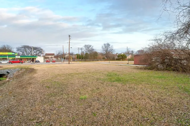 $359,900 | 1308 Neelys Bend Road, Madison, TN 37115