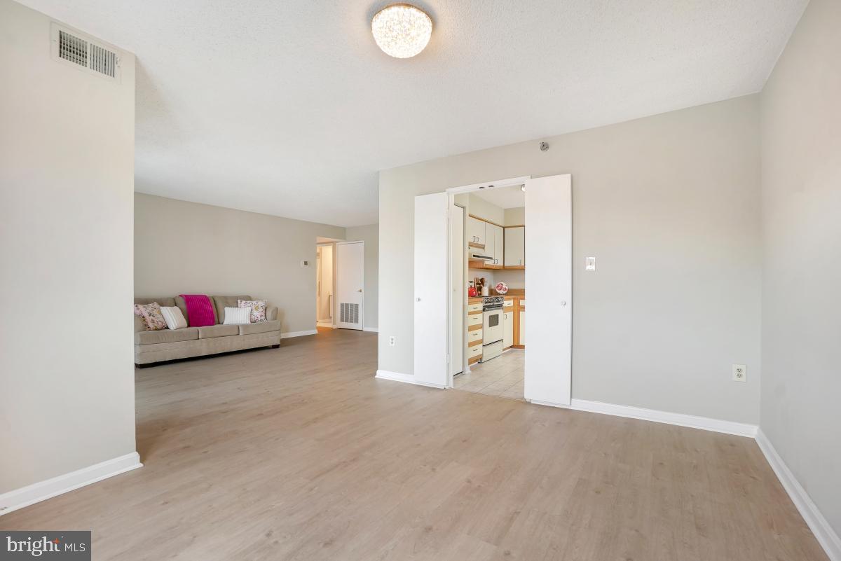 15115 Interlachen Drive, Unit 3525 Silver Spring, MD 20906 - Photo 16 of 37